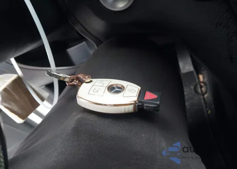 2016 Mercedes-Benz Gl 450 4Matic z USA, uszkodzony, nr VIN 4JGDF6EE9GA621342